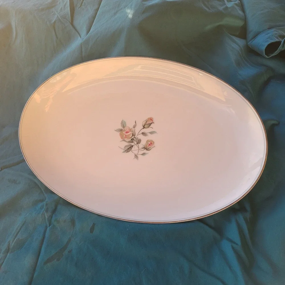 Noritake Margot 5605 16in Oval Platter White Pink Rose MCM Platinum Trim Bone Ch